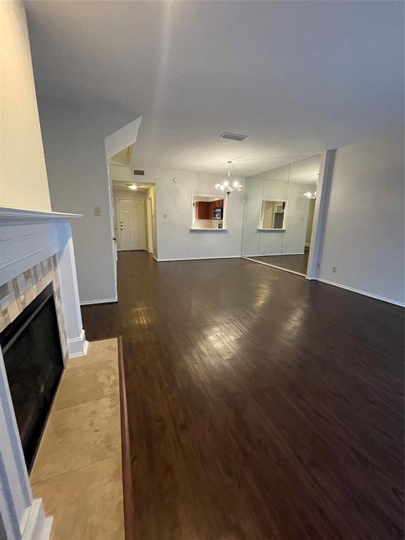 Cobblestone Square - Residential Lease