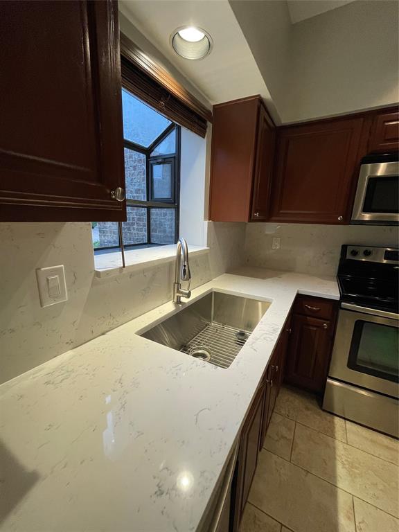 Cobblestone Square - Residential Lease