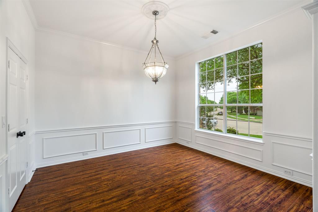 3307 Meadow Wood Drive