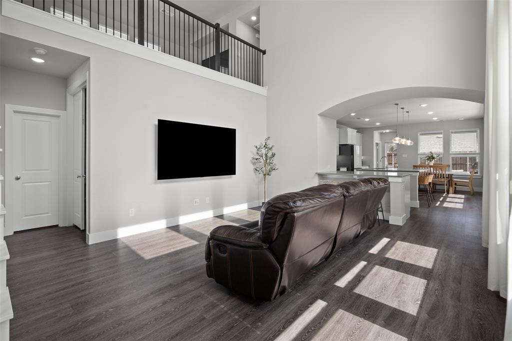 1742 Horseshoe Lane