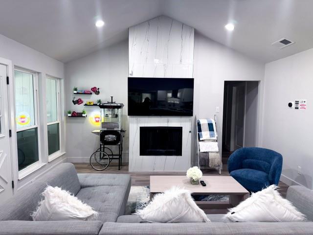 Rosemeade ADD 2 - Residential Lease