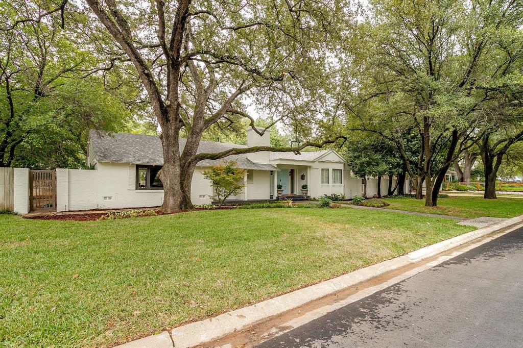 624 Edgefield Road