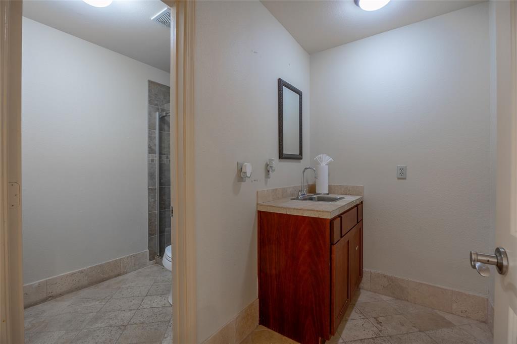 Milam - Commercial Sale