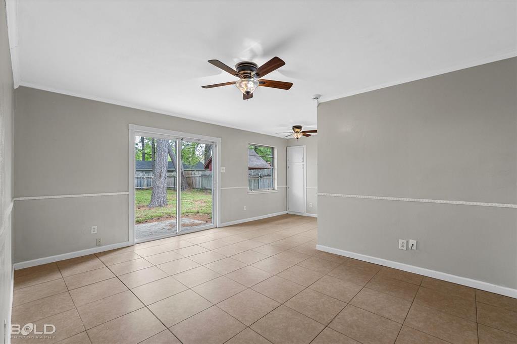 Shreveport, Louisiana 71118, United States, 3 Bedrooms Bedrooms, ,2 BathroomsBathrooms,Residential,Contingent,102434