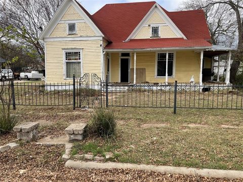 309 Poplar Street Italy TX 76651