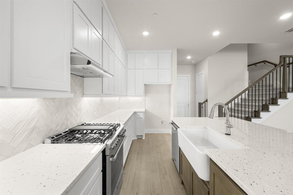 The Abbey at Mercer Crossing - Residential