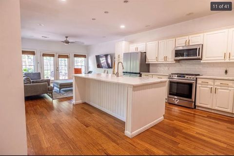 Tiny photo for 5201 Reiger Street, Dallas, TX 75214 (MLS # 21101066)