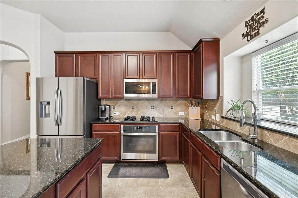10329 Stoneside Trail