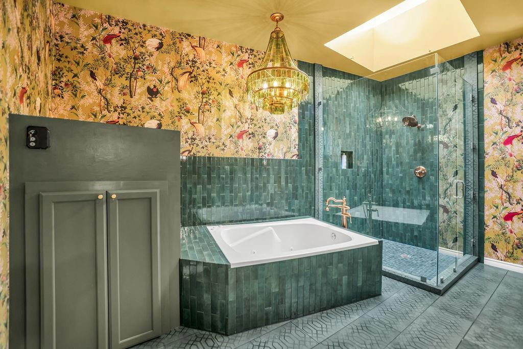 Highland Park West Twnhms Mccleary - Residential