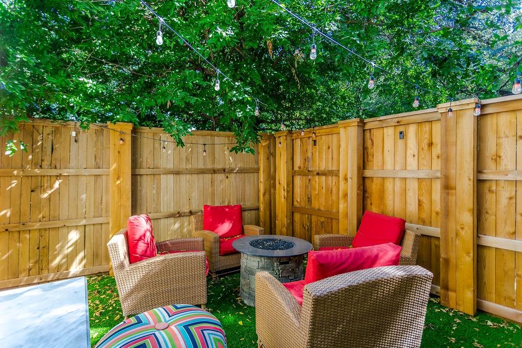 Highland Park West Twnhms Mccleary - Residential