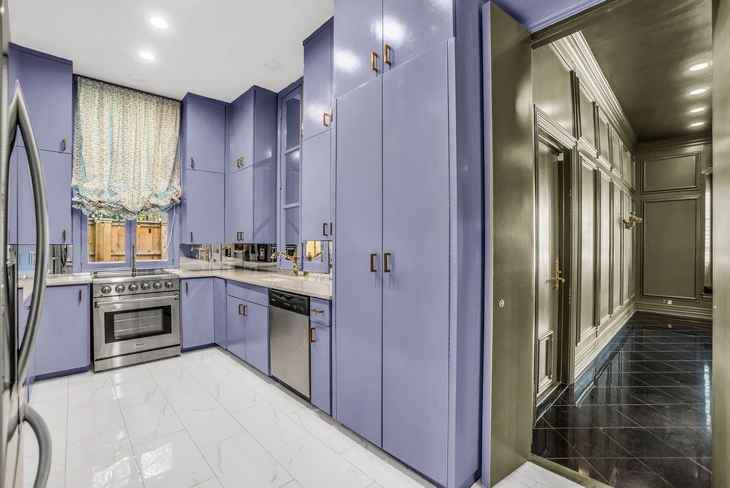 Highland Park West Twnhms Mccleary - Residential