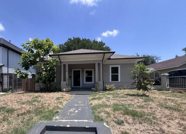 Photo of 710 S Glasgow Drive, Dallas, TX 75223 (MLS # 21350219)