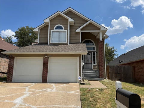 Photo of 4307 Scarsdale Lane, Dallas, TX 75227 (MLS # 21393288)