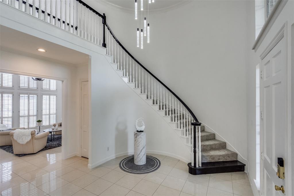 5824 Ridgehaven Drive