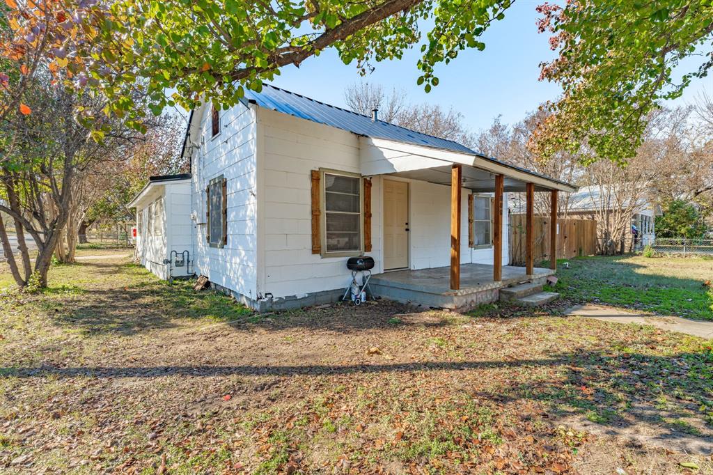 1000 N Clinton Street N