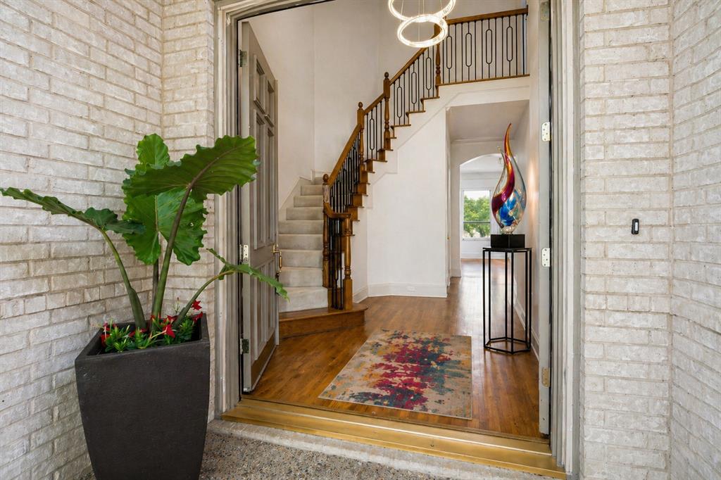 2804 Crooked Stick Drive