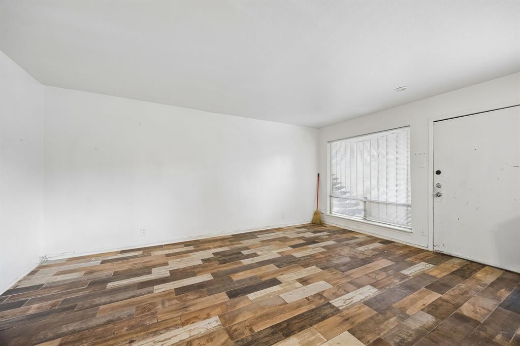 5001 Bowser Avenue 107