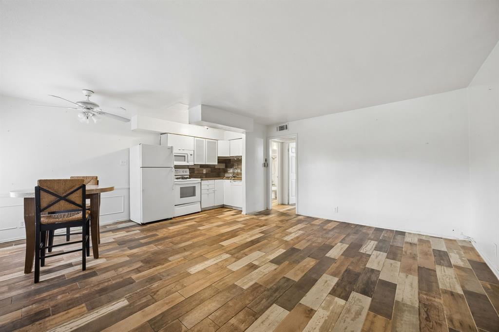 5001 Bowser Avenue 107