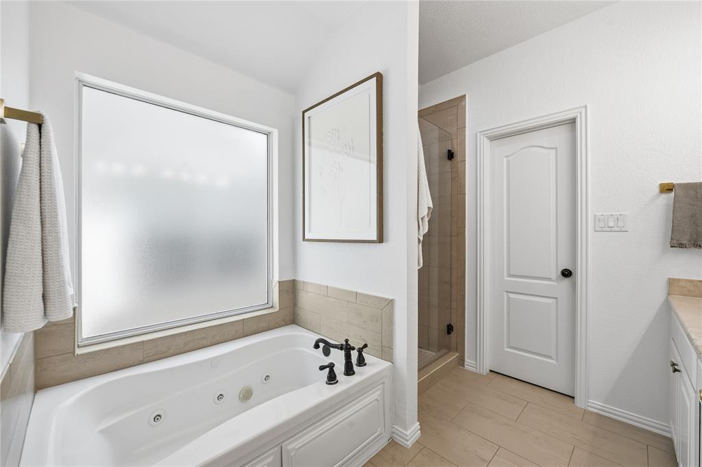 Coppell, Texas 75019, United States, 3 Bedrooms Bedrooms, ,3 BathroomsBathrooms,Residential,Pending,247663