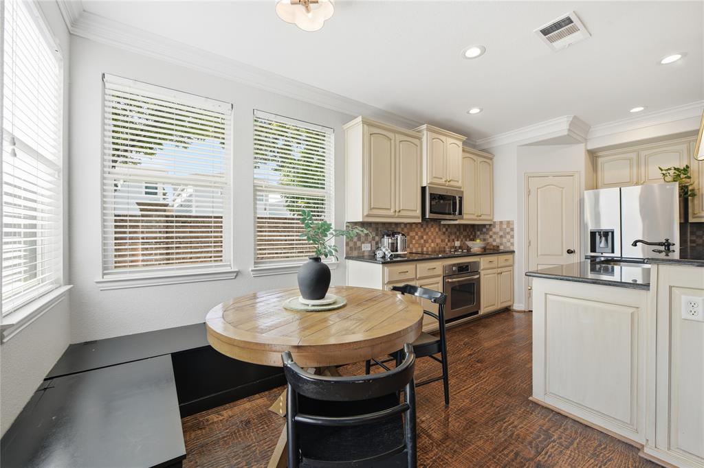 Coppell, Texas 75019, United States, 3 Bedrooms Bedrooms, ,3 BathroomsBathrooms,Residential,Pending,247663