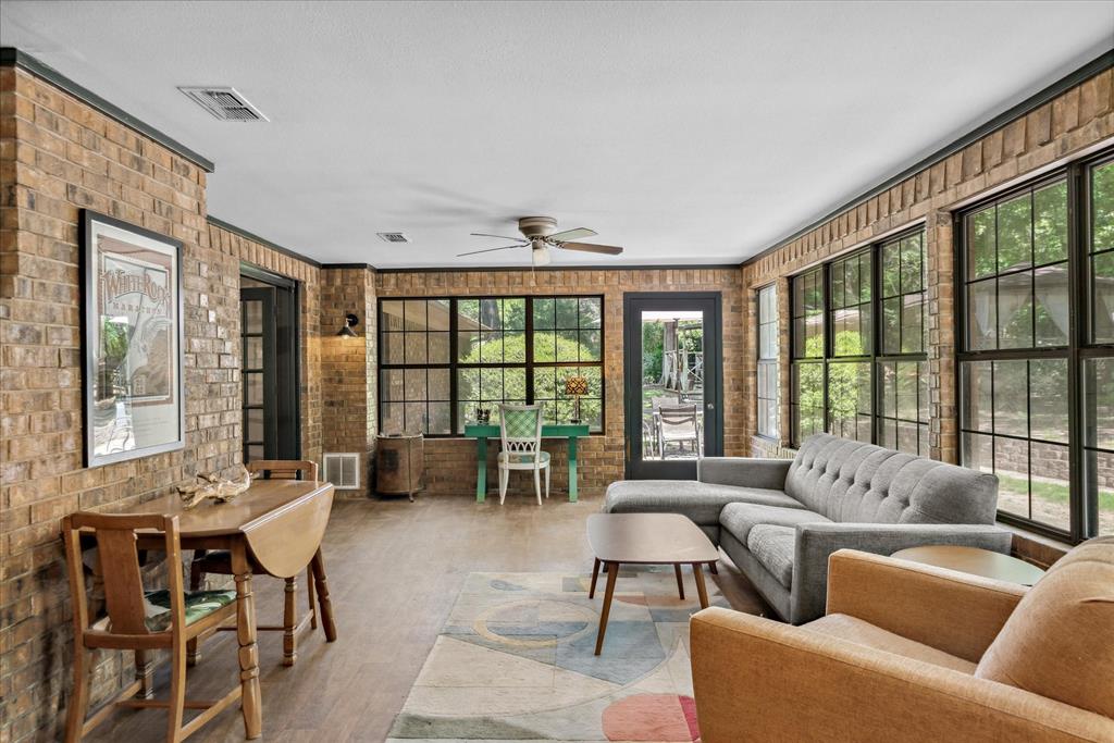 WOODLAND ACRES - Residential