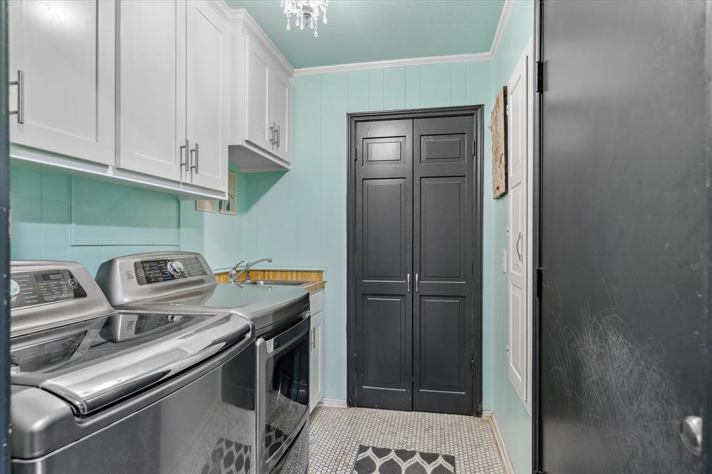 WOODLAND ACRES - Residential