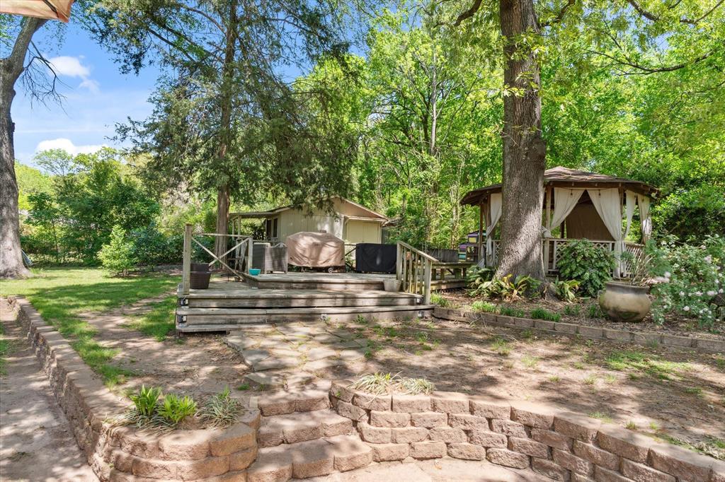 WOODLAND ACRES - Residential