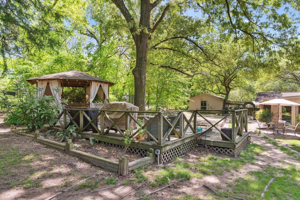 WOODLAND ACRES - Residential