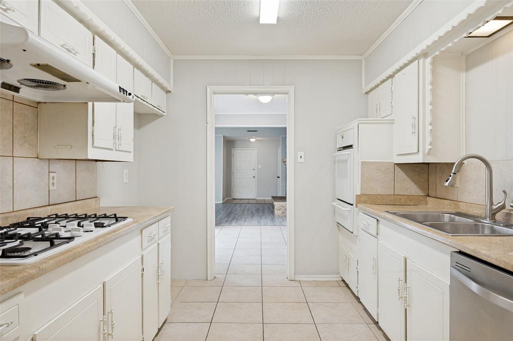 2731 Forest Grove Drive