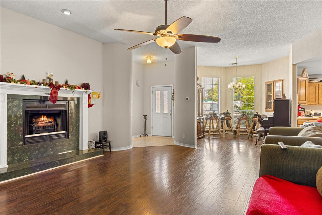 3905 Frisco Circle