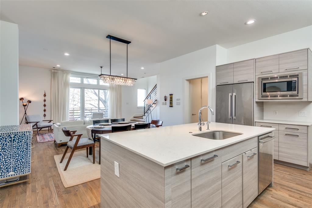 4010 Lemmon Tree Place