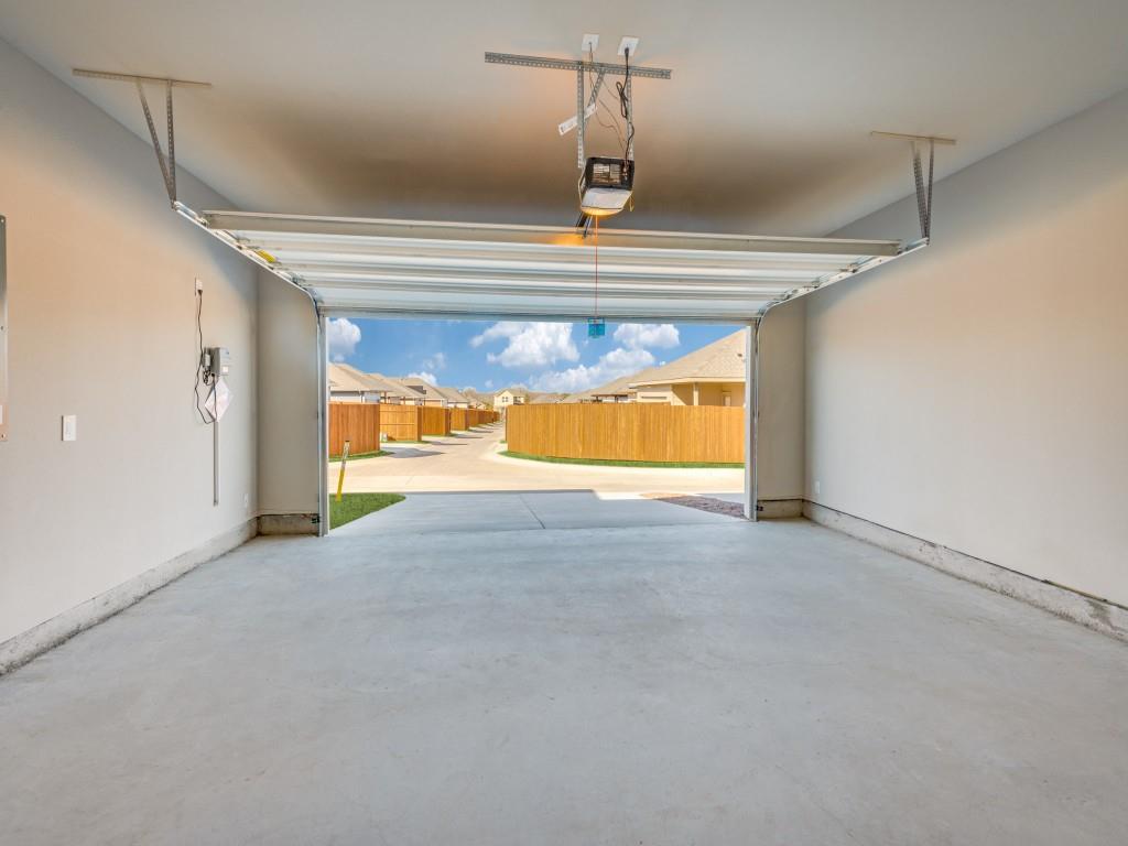 Fort Worth, Texas 76135, United States, 3 Bedrooms Bedrooms, ,3 BathroomsBathrooms,Residential,Active,14177