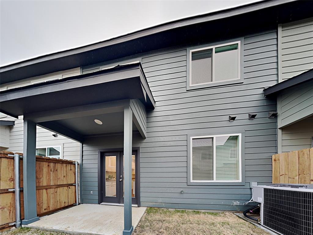 THE WOODS - Residential Lease