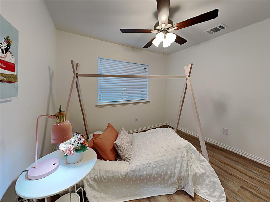 THE WOODS - Residential Lease