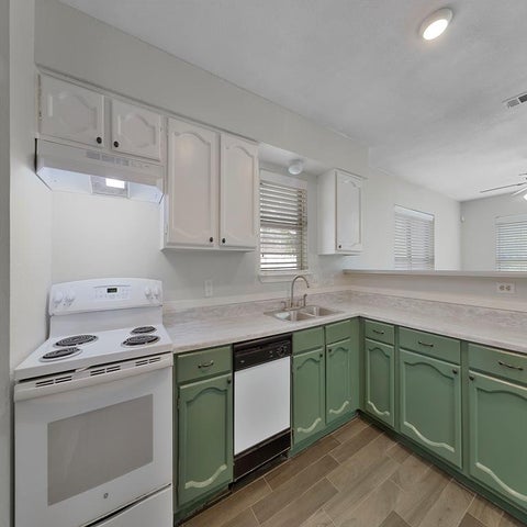 Tiny photo for 1633 Bette Drive, Mesquite, TX 75149 (MLS # 21390918)