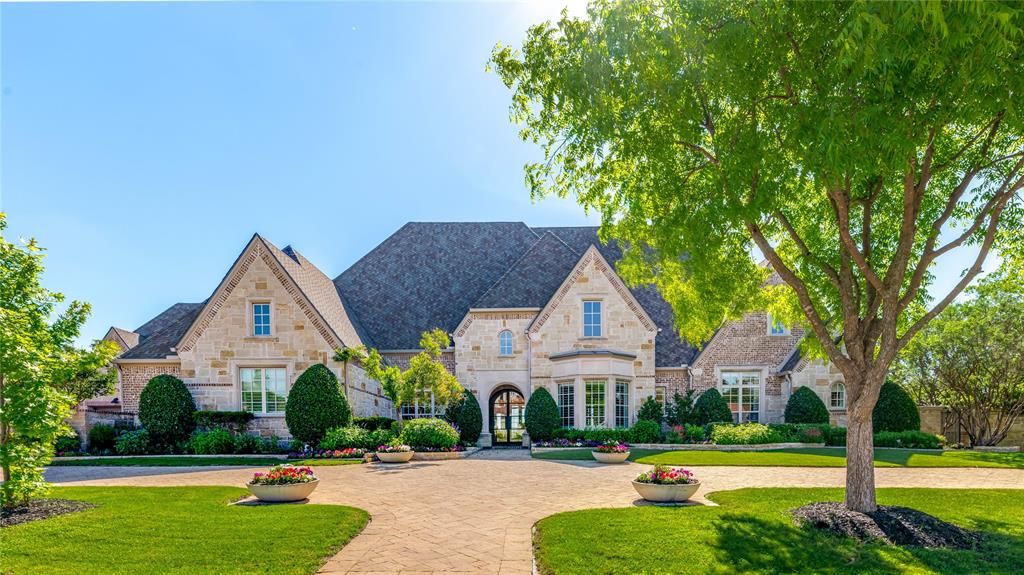 Photo for 5409 Twin Cities Lane, McKinney, TX 75070 (MLS # 20901009)