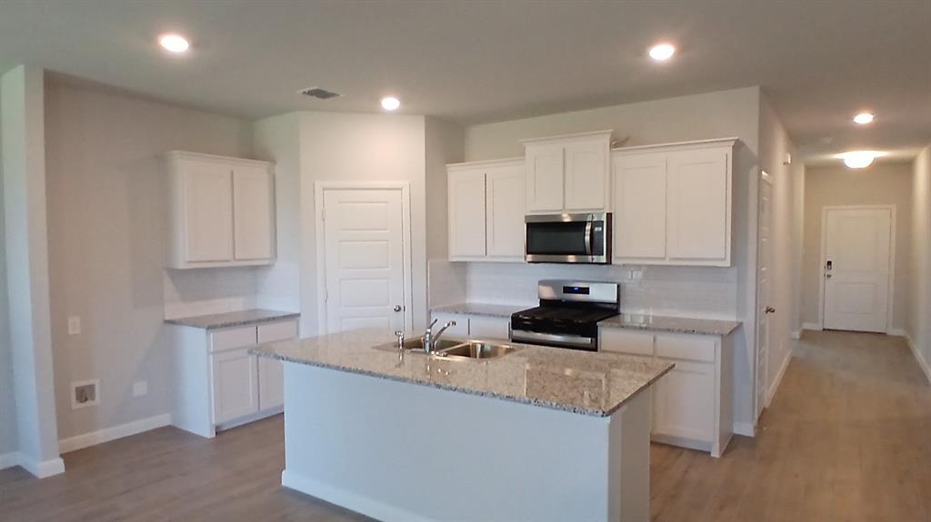 529 PENDLETON Avenue