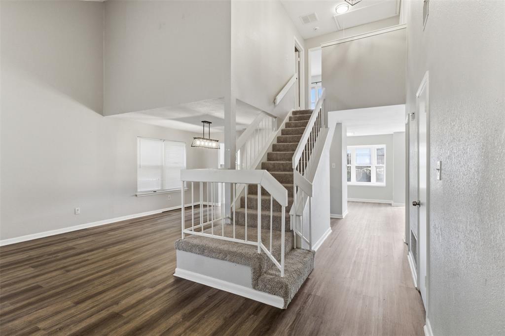 2462 Claremont Drive