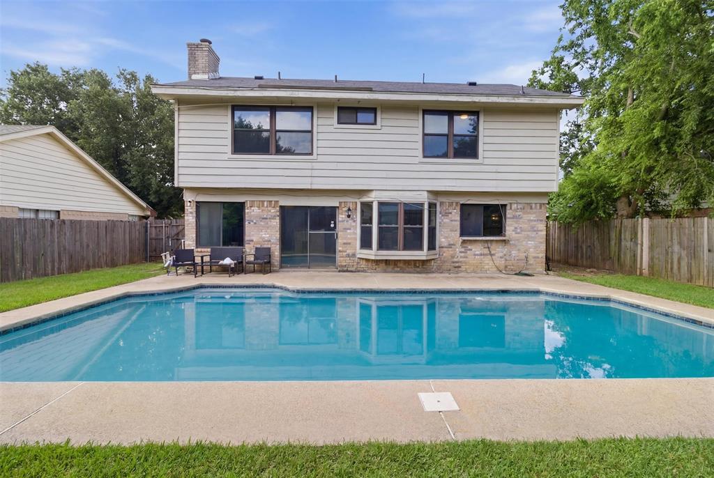 2462 Claremont Drive