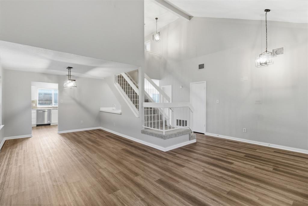 2462 Claremont Drive