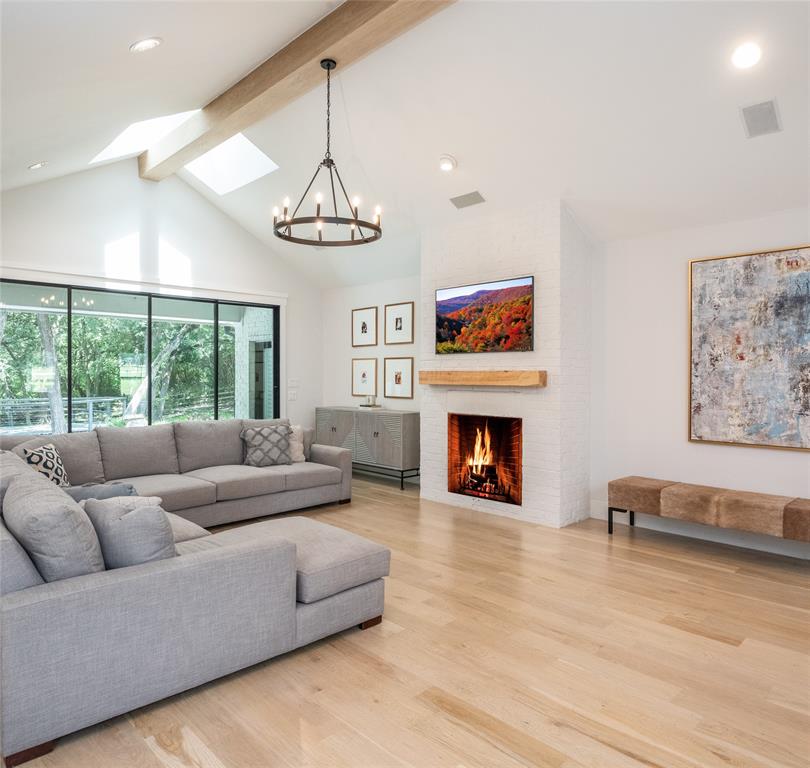 221 Forestview Drive
