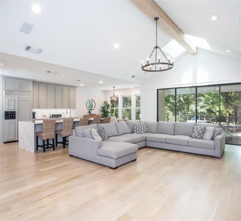 221 Forestview Drive