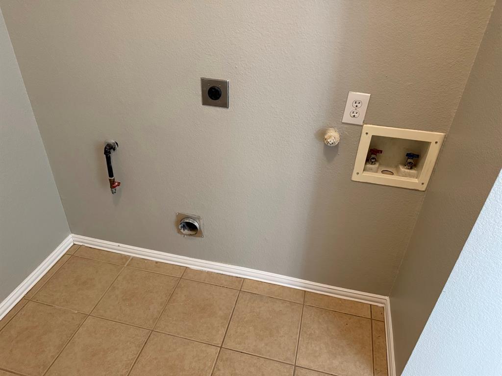 Waterford Falls Ph Two A - Residential Lease