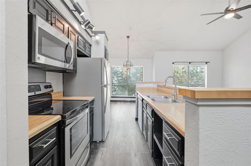 Holly Hill Twnhms Ph 02 - Residential Lease