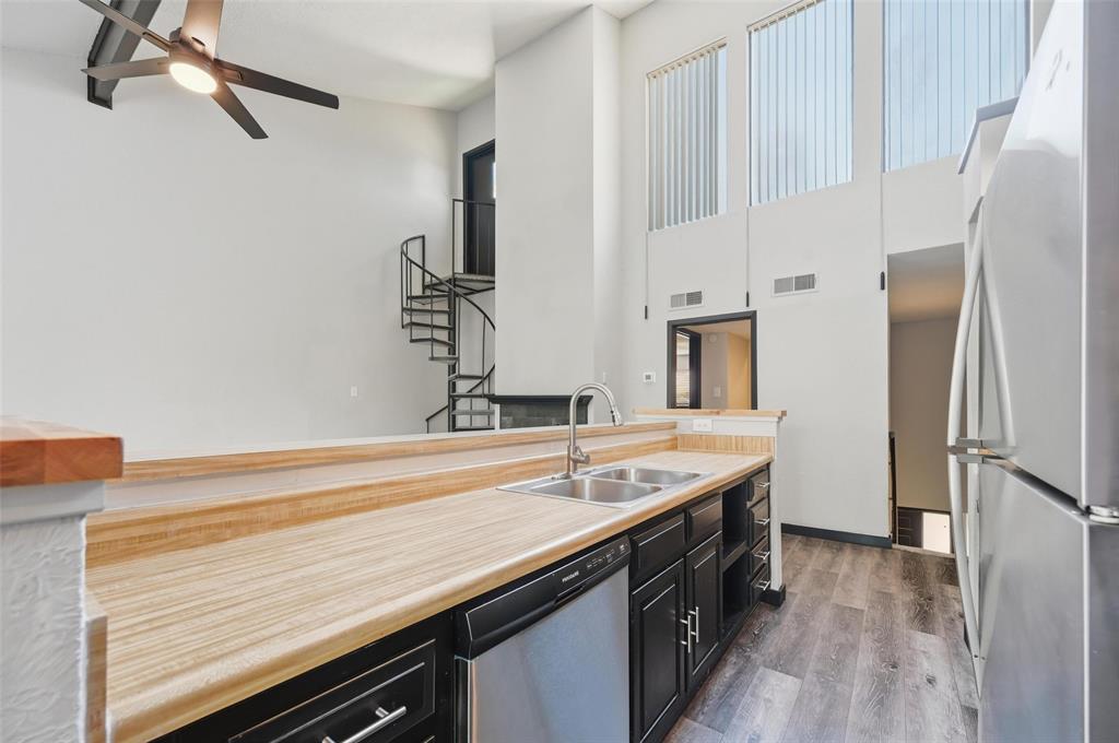 Holly Hill Twnhms Ph 02 - Residential Lease