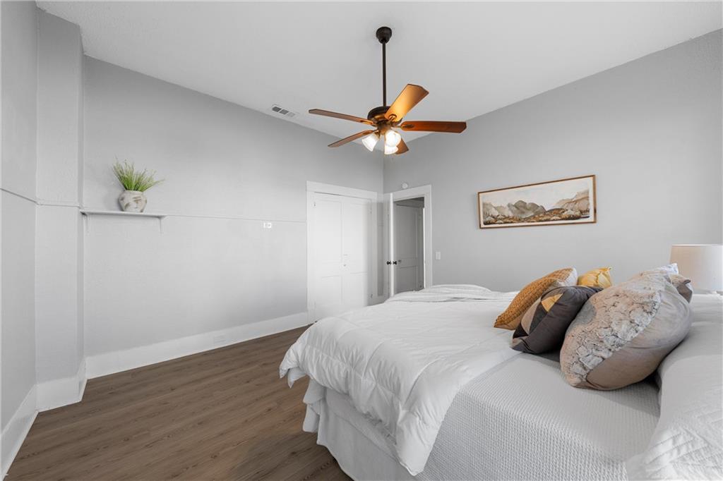 Farwell Heights - Residential Lease