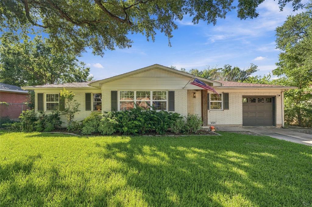 3821 Cobbs Drive