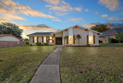 A home in DeSoto