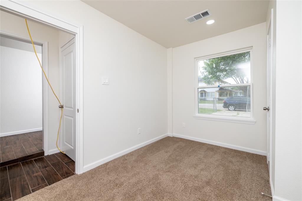 Ledbetter Gardens - Residential Lease