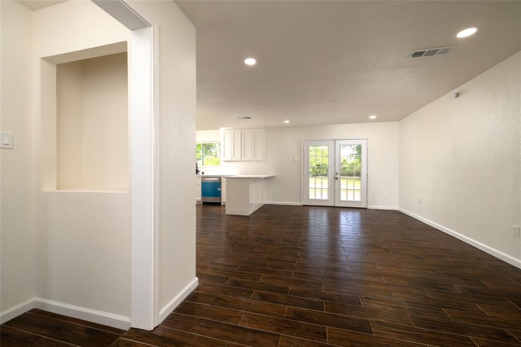 Ledbetter Gardens - Residential Lease